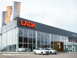 Центр Лада: все модели LADA участвуют в государственных программах Первый автомобиль и Семейный автомобиль