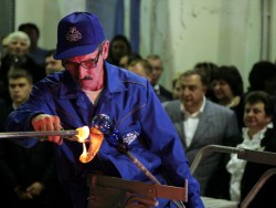 Гусевской хрустальный завод возобновил свое производство