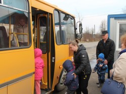 Условия перевозки детей в дошкольные учреждения Камешковского района стали безопаснее