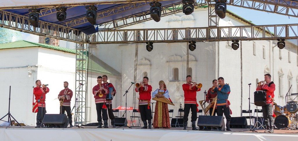 В Суздальском кремле открылся Фестиваль искусств «Золотой Витязь»